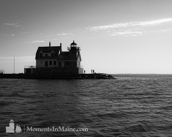 Rockland Breakwater B&W #DT-0202