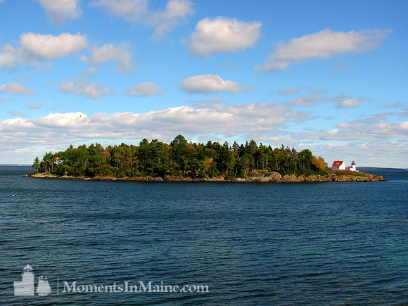 Curtis Island Lighthouse #CIL-002