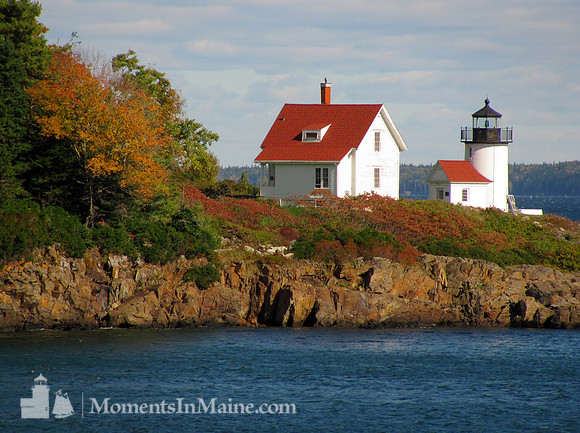 Curtis Island Lighthouse #CIL-001